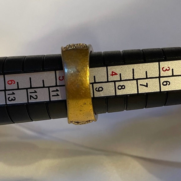 Vintage 1978 Lattice Lace Elegant Gold Ring with Crystal Accents - Picture 5 of 5